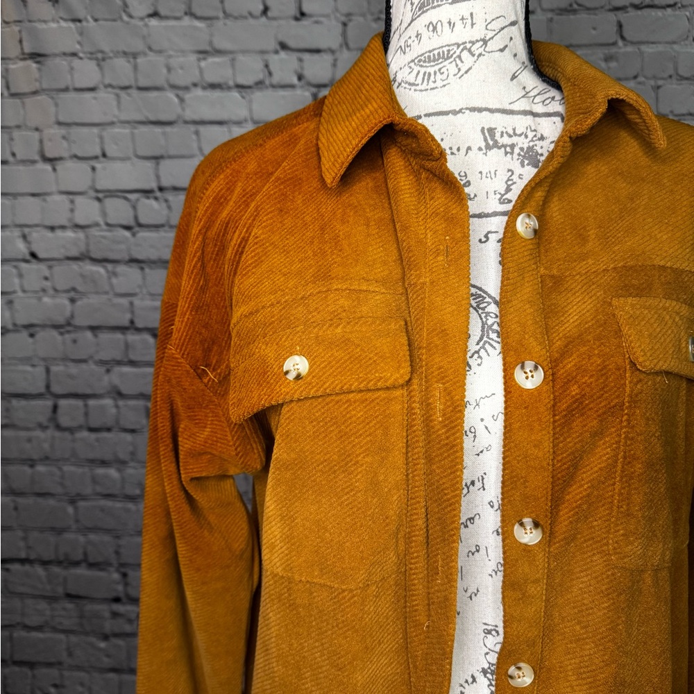 Women's Lightly Ribbed Shacket - Picture 7 of 9